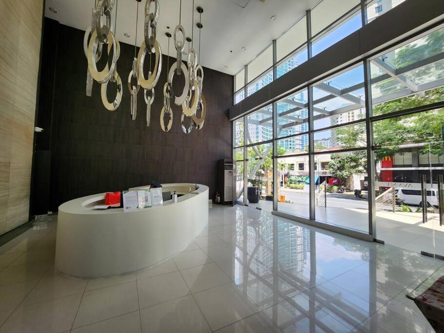 Bgc Fresh & Cozy Studio Near Burgos Circle With Fast Internet Connection Manila Dış mekan fotoğraf